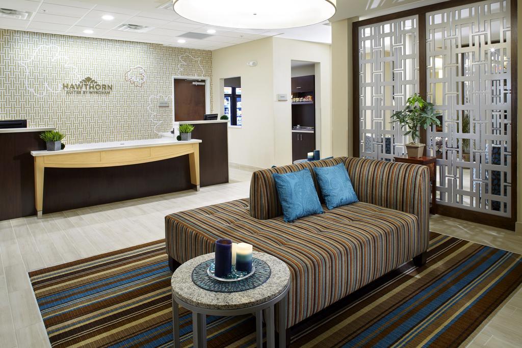 Hawthorn Suites By Wyndham Bridgeport Extérieur photo
