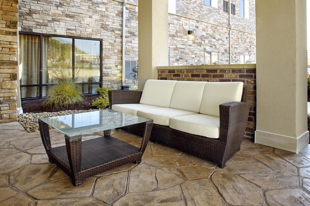 Hawthorn Suites By Wyndham Bridgeport Extérieur photo